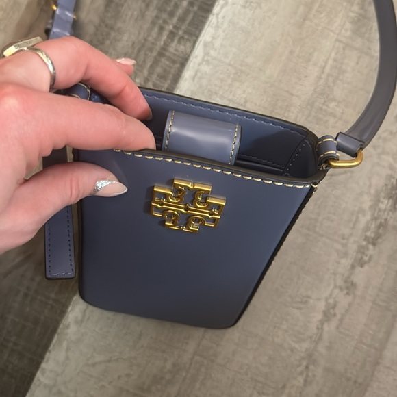 Tory Burch Britten Smooth Phone Crossbody in Dark Lotus,  NWT $328 Value - Picture 8 of 9